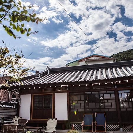 Bonghwangjae Hanok Guesthouse Gongju ภายนอก รูปภาพ